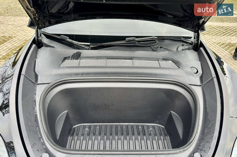 Внедорожник / Кроссовер Tesla Model Y 2023 в Харькове