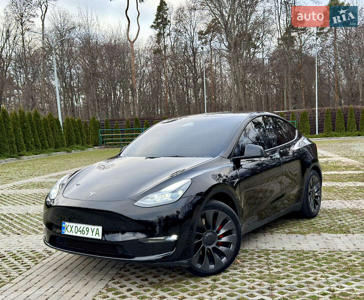 Внедорожник / Кроссовер Tesla Model Y 2023 в Харькове