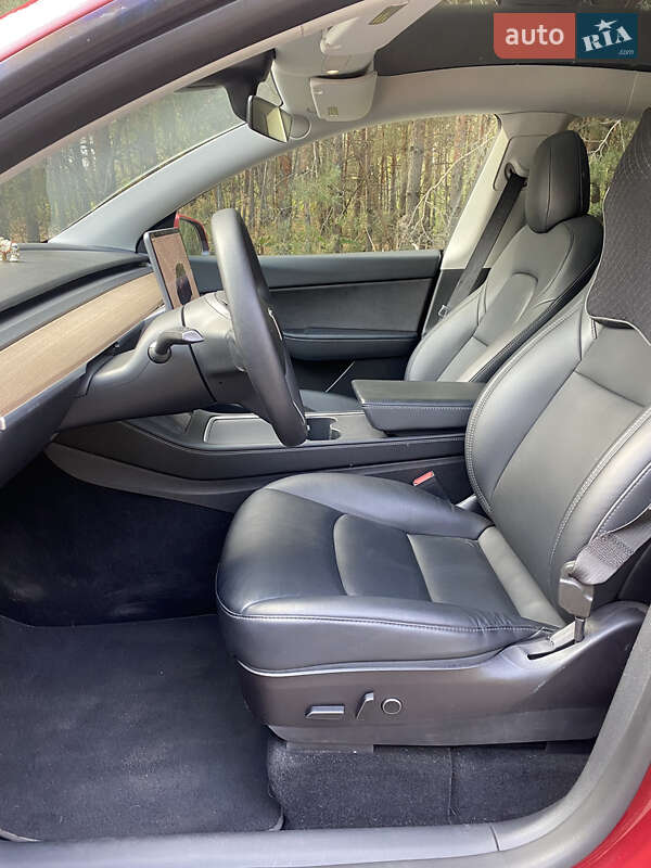 Внедорожник / Кроссовер Tesla Model Y 2022 в Киеве