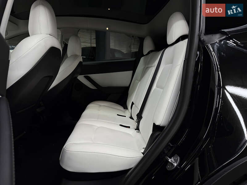 Внедорожник / Кроссовер Tesla Model Y 2021 в Одессе