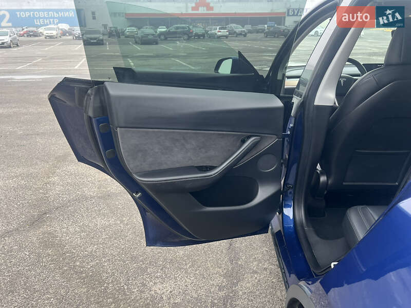 Внедорожник / Кроссовер Tesla Model Y 2021 в Ужгороде фото 36 Внедорожник / Кроссовер Tesla Model Y 2021 в Ужгороде