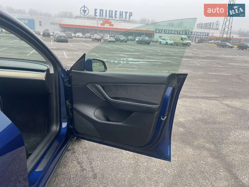 Внедорожник / Кроссовер Tesla Model Y 2021 в Ужгороде фото 20 Внедорожник / Кроссовер Tesla Model Y 2021 в Ужгороде