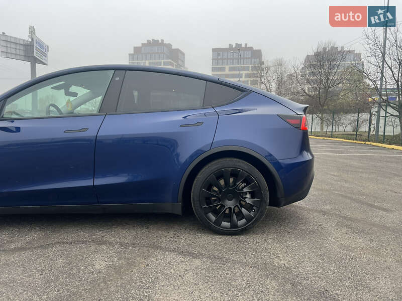 Внедорожник / Кроссовер Tesla Model Y 2021 в Ужгороде фото 32 Внедорожник / Кроссовер Tesla Model Y 2021 в Ужгороде