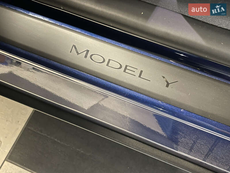 Внедорожник / Кроссовер Tesla Model Y 2023 в Львове фото 3 Внедорожник / Кроссовер Tesla Model Y 2023 в Львове