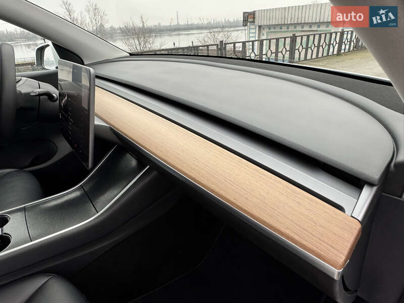 Внедорожник / Кроссовер Tesla Model Y 2020 в Днепре фото 11 Внедорожник / Кроссовер Tesla Model Y 2020 в Днепре