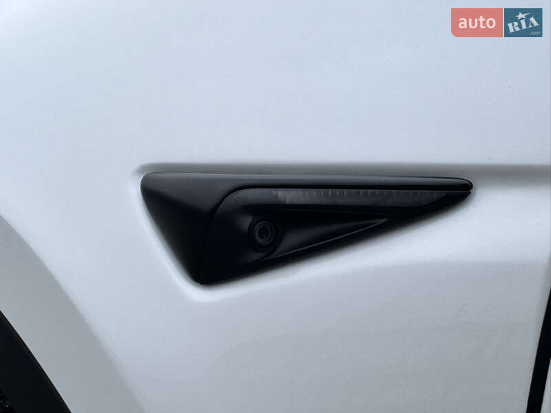 Внедорожник / Кроссовер Tesla Model Y 2020 в Днепре фото 34 Внедорожник / Кроссовер Tesla Model Y 2020 в Днепре
