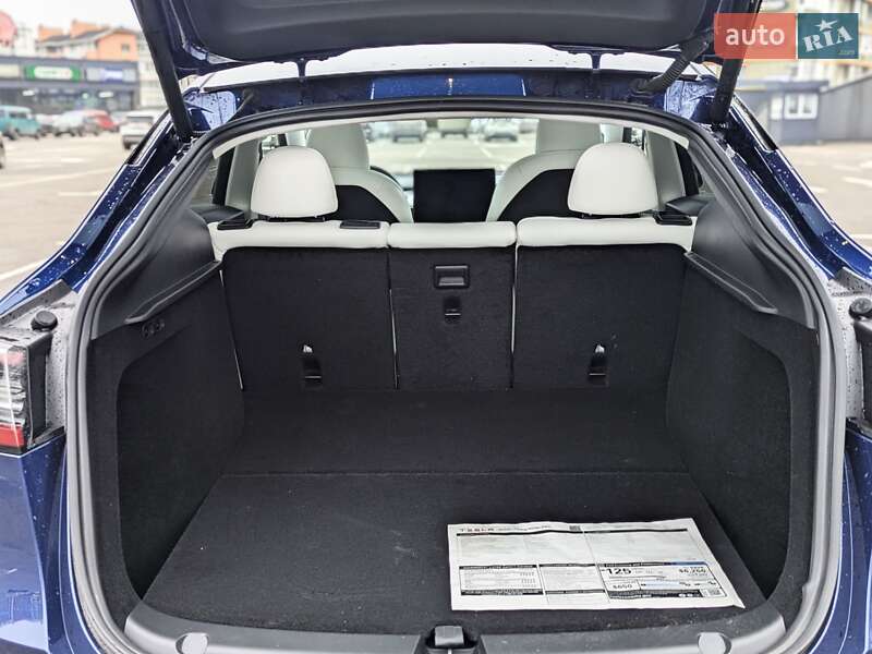 Внедорожник / Кроссовер Tesla Model Y 2025 в Киеве