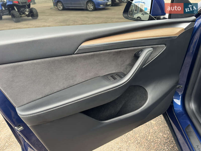 Внедорожник / Кроссовер Tesla Model Y 2023 в Киеве фото 83 Внедорожник / Кроссовер Tesla Model Y 2023 в Киеве