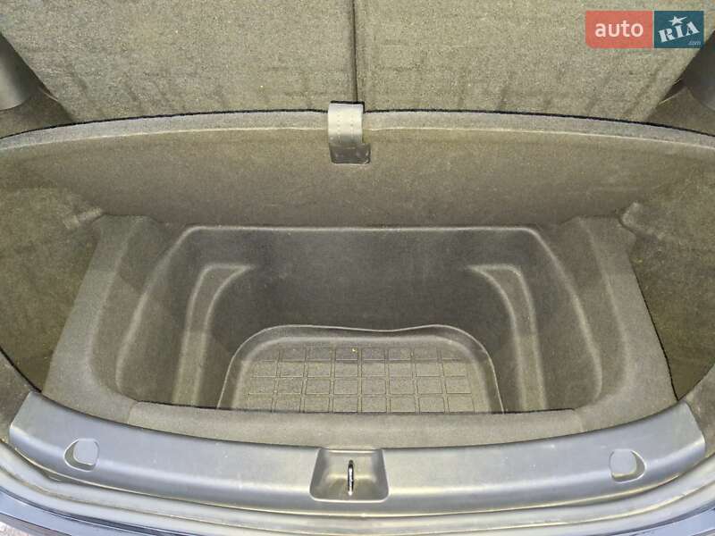 Внедорожник / Кроссовер Tesla Model Y 2023 в Житомире фото 12 Внедорожник / Кроссовер Tesla Model Y 2023 в Житомире