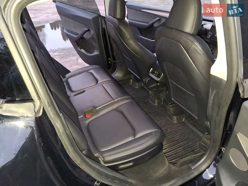 Внедорожник / Кроссовер Tesla Model Y 2023 в Житомире фото 17 Внедорожник / Кроссовер Tesla Model Y 2023 в Житомире