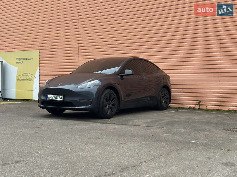 Внедорожник / Кроссовер Tesla Model Y 2024 в Киеве фото 9 Внедорожник / Кроссовер Tesla Model Y 2024 в Киеве
