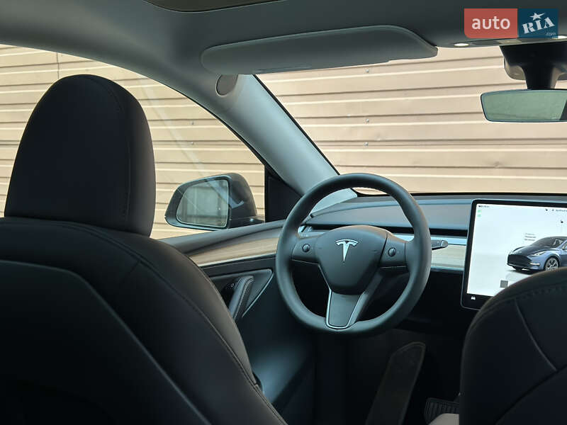 Внедорожник / Кроссовер Tesla Model Y 2024 в Киеве фото 44 Внедорожник / Кроссовер Tesla Model Y 2024 в Киеве