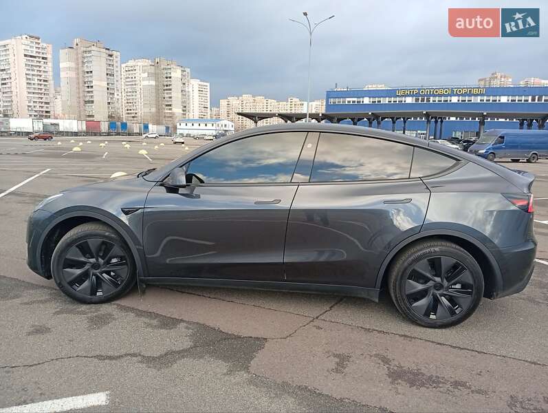 Внедорожник / Кроссовер Tesla Model Y 2025 в Киеве фото 2 Внедорожник / Кроссовер Tesla Model Y 2025 в Киеве