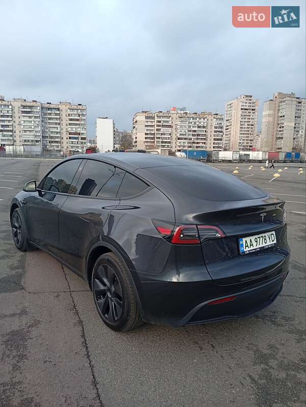 Внедорожник / Кроссовер Tesla Model Y 2025 в Киеве фото 20 Внедорожник / Кроссовер Tesla Model Y 2025 в Киеве