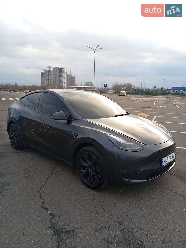 Внедорожник / Кроссовер Tesla Model Y 2025 в Киеве фото 24 Внедорожник / Кроссовер Tesla Model Y 2025 в Киеве
