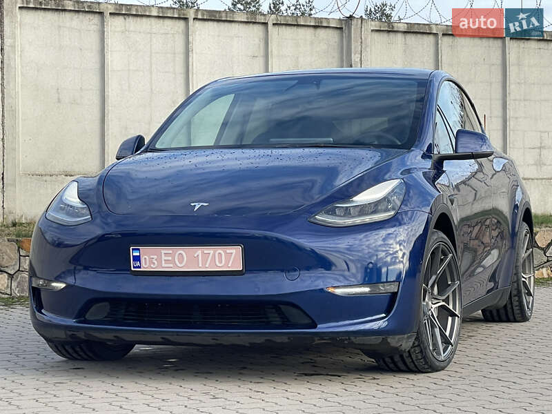 Внедорожник / Кроссовер Tesla Model Y 2022 в Сарнах