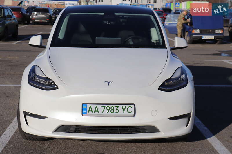 Внедорожник / Кроссовер Tesla Model Y 2020 в Киеве