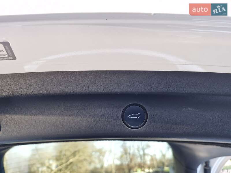 Внедорожник / Кроссовер Tesla Model Y 2022 в Тростянце