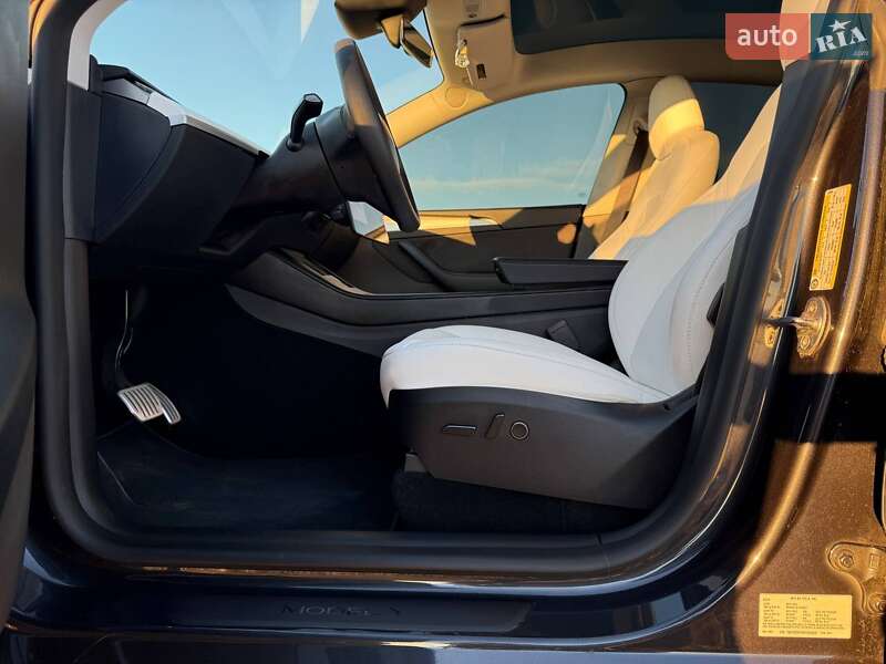 Внедорожник / Кроссовер Tesla Model Y 2024 в Одессе