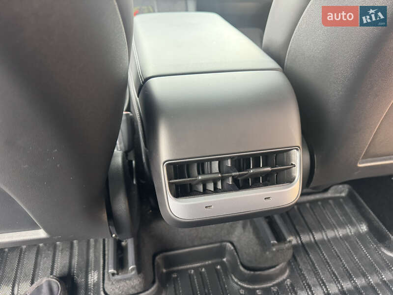 Внедорожник / Кроссовер Tesla Model Y 2023 в Виннице фото 41 Внедорожник / Кроссовер Tesla Model Y 2023 в Виннице