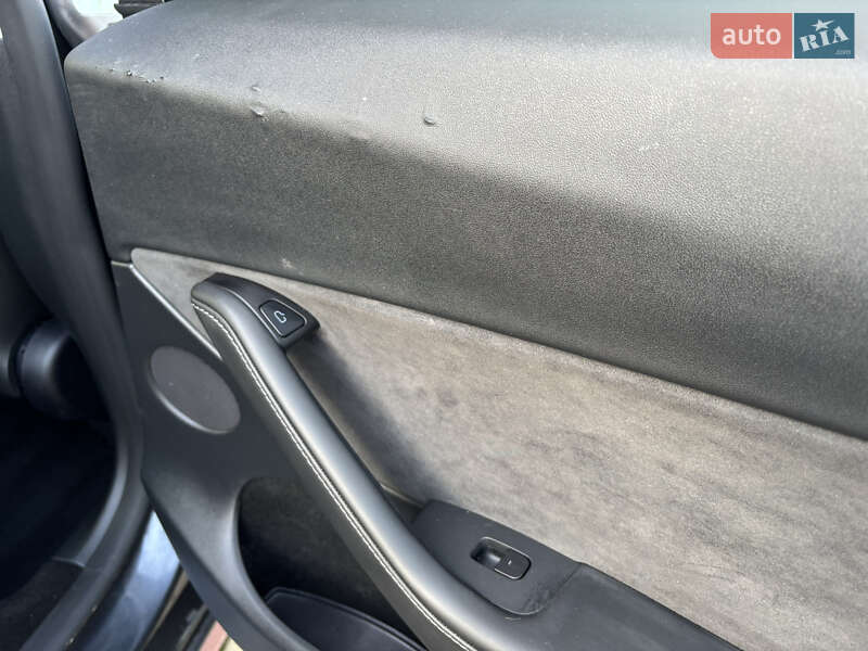 Внедорожник / Кроссовер Tesla Model Y 2024 в Ивано-Франковске фото 17 Внедорожник / Кроссовер Tesla Model Y 2024 в Ивано-Франковске