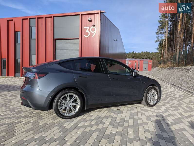 Внедорожник / Кроссовер Tesla Model Y 2024 в Львове фото 9 Внедорожник / Кроссовер Tesla Model Y 2024 в Львове