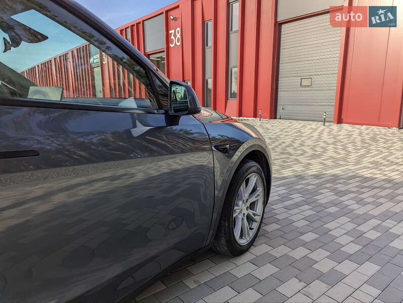 Внедорожник / Кроссовер Tesla Model Y 2024 в Львове фото 21 Внедорожник / Кроссовер Tesla Model Y 2024 в Львове