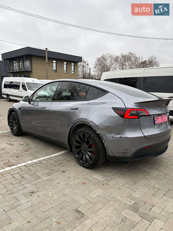 Внедорожник / Кроссовер Tesla Model Y 2024 в Ровно фото 6 Внедорожник / Кроссовер Tesla Model Y 2024 в Ровно