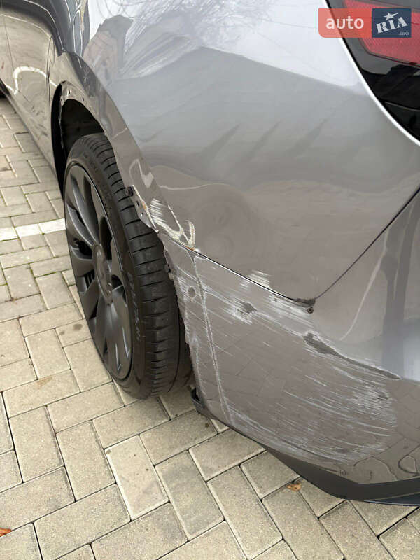 Внедорожник / Кроссовер Tesla Model Y 2024 в Ровно фото 11 Внедорожник / Кроссовер Tesla Model Y 2024 в Ровно