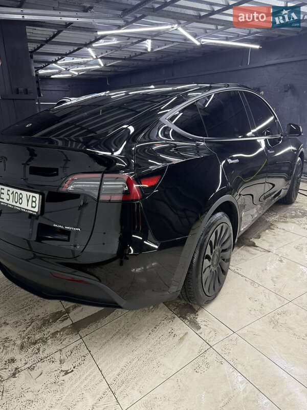 Внедорожник / Кроссовер Tesla Model Y 2024 в Днепре