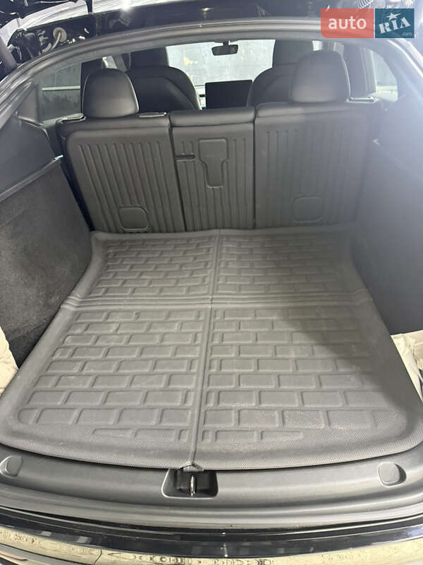 Внедорожник / Кроссовер Tesla Model Y 2024 в Днепре