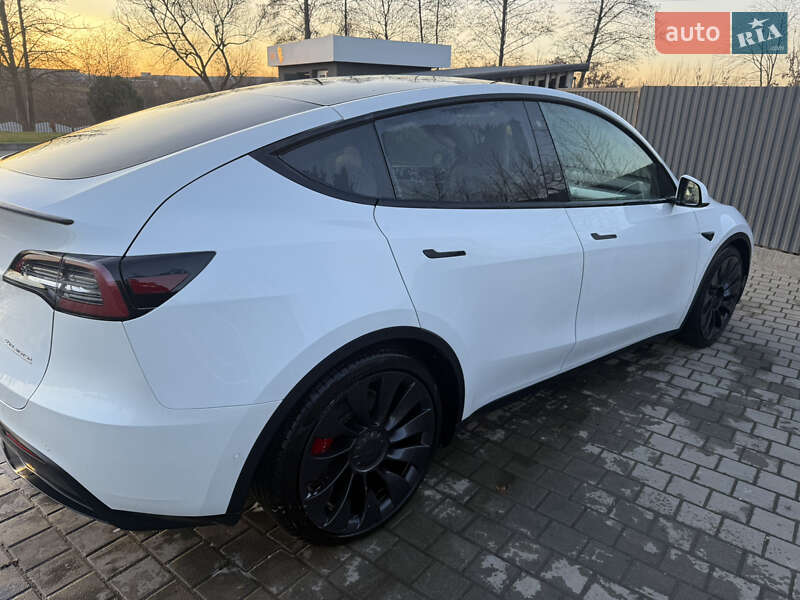 Внедорожник / Кроссовер Tesla Model Y 2020 в Ивано-Франковске фото 2 Внедорожник / Кроссовер Tesla Model Y 2020 в Ивано-Франковске
