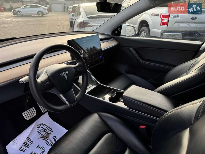 Внедорожник / Кроссовер Tesla Model Y 2020 в Луцке