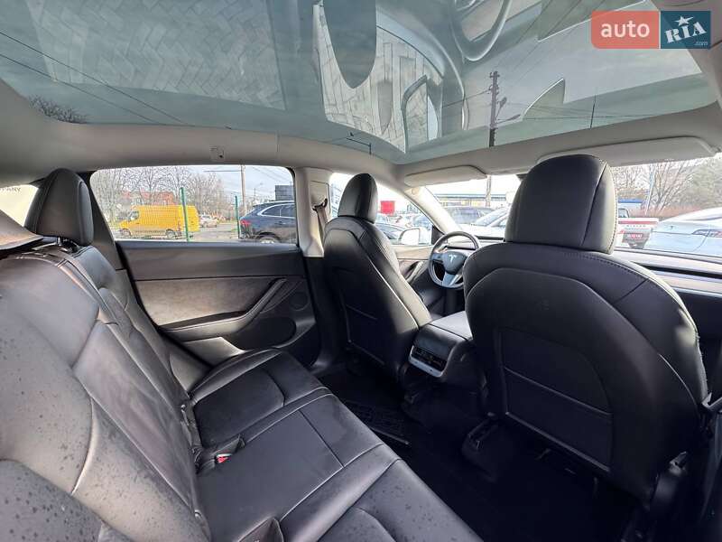 Внедорожник / Кроссовер Tesla Model Y 2020 в Луцке