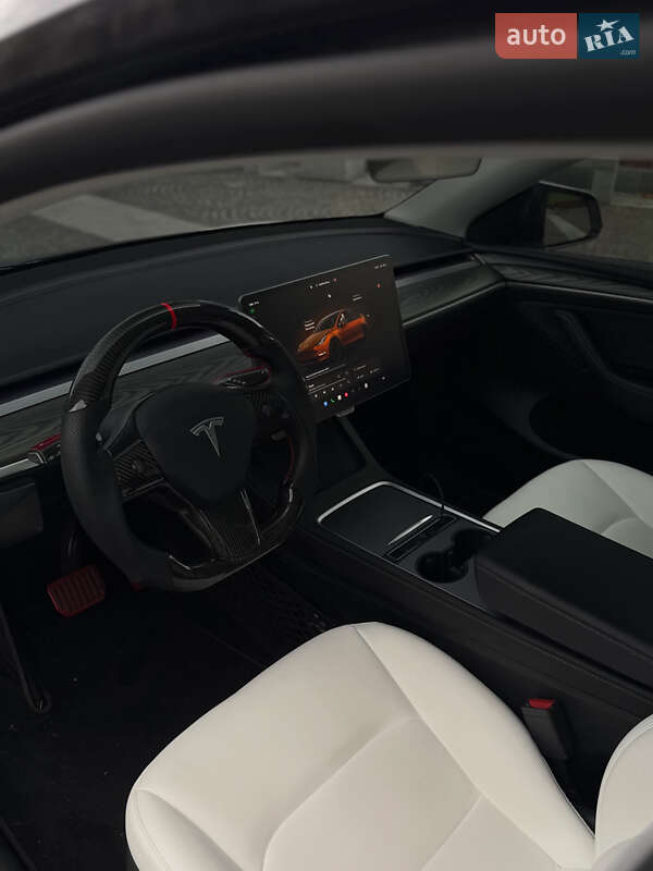Внедорожник / Кроссовер Tesla Model Y 2023 в Днепре