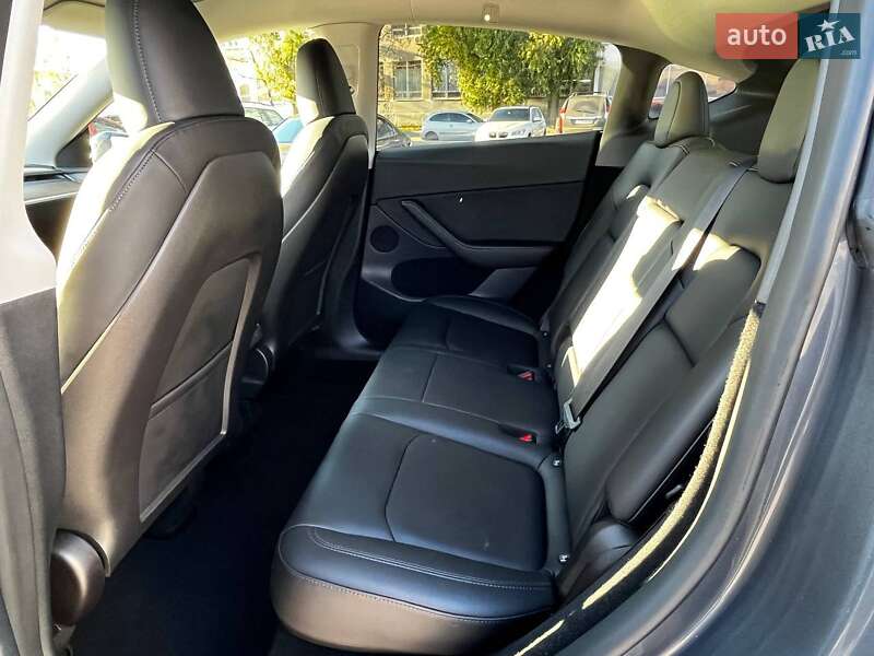 Внедорожник / Кроссовер Tesla Model Y 2023 в Днепре