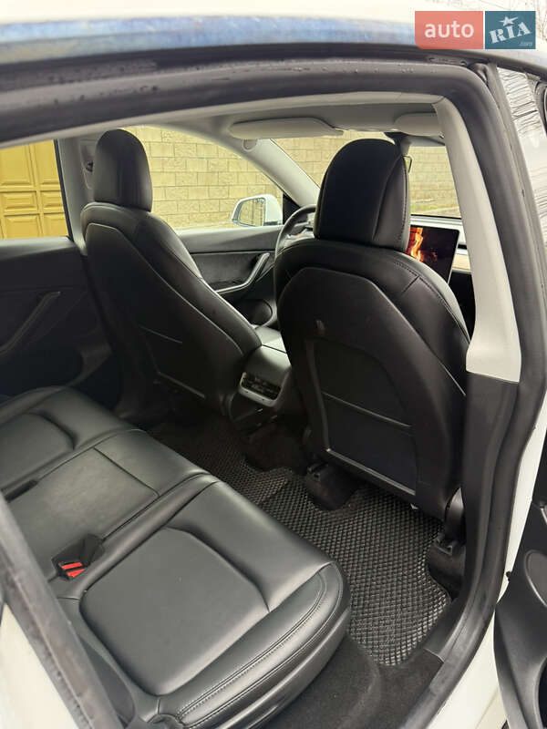 Внедорожник / Кроссовер Tesla Model Y 2021 в Харькове