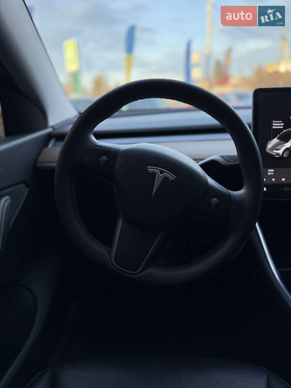Внедорожник / Кроссовер Tesla Model Y 2020 в Стрые