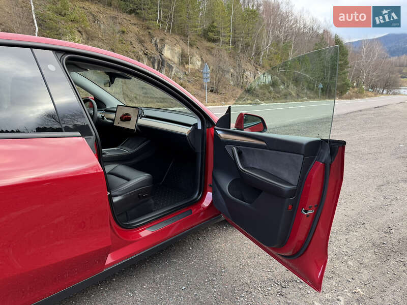 Внедорожник / Кроссовер Tesla Model Y 2022 в Львове фото 28 Внедорожник / Кроссовер Tesla Model Y 2022 в Львове