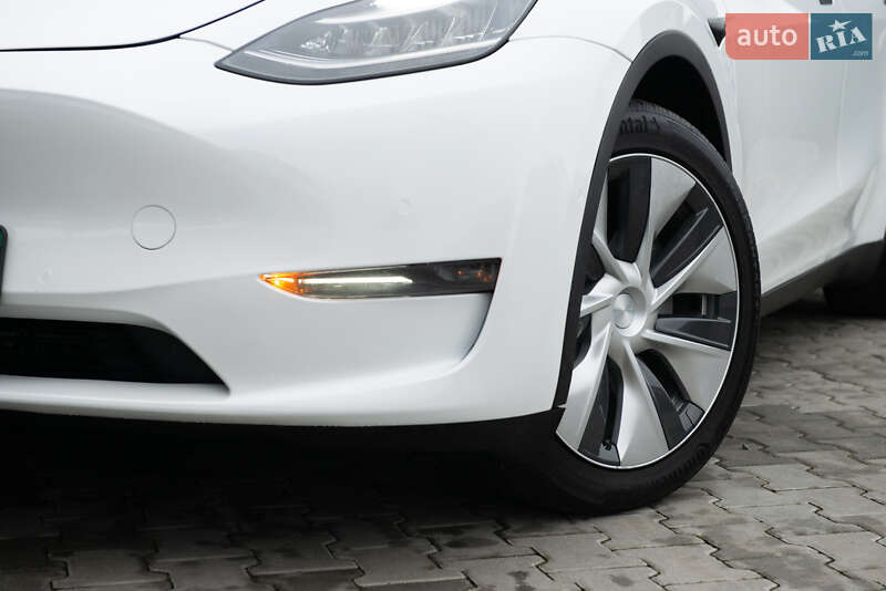 Внедорожник / Кроссовер Tesla Model Y 2021 в Мукачево