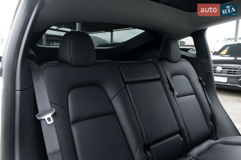 Внедорожник / Кроссовер Tesla Model Y 2021 в Мукачево