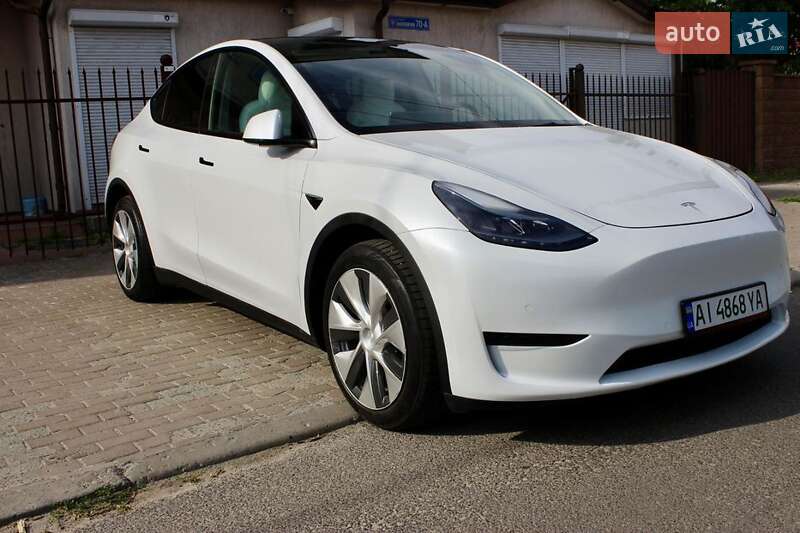 Tesla Model Y 2021