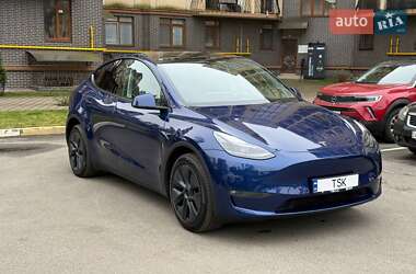 Позашляховик / Кросовер Tesla Model Y 2024 в Києві