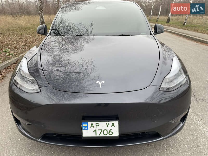 Внедорожник / Кроссовер Tesla Model Y 2024 в Запорожье