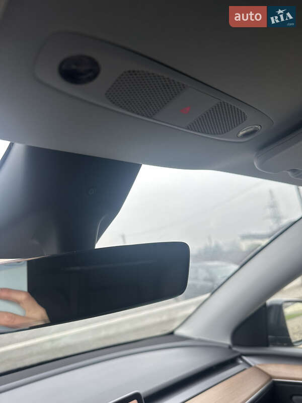 Внедорожник / Кроссовер Tesla Model Y 2024 в Днепре фото 8 Внедорожник / Кроссовер Tesla Model Y 2024 в Днепре