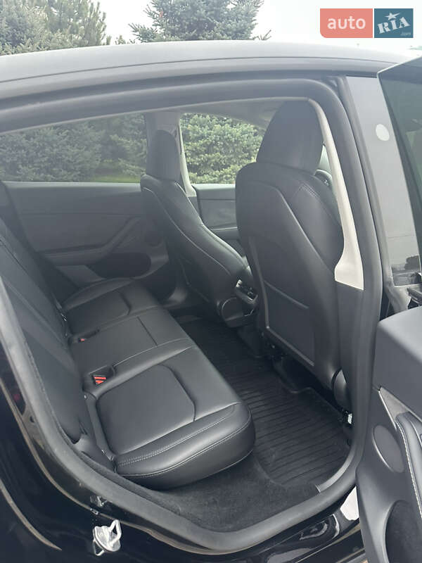 Внедорожник / Кроссовер Tesla Model Y 2024 в Днепре фото 39 Внедорожник / Кроссовер Tesla Model Y 2024 в Днепре