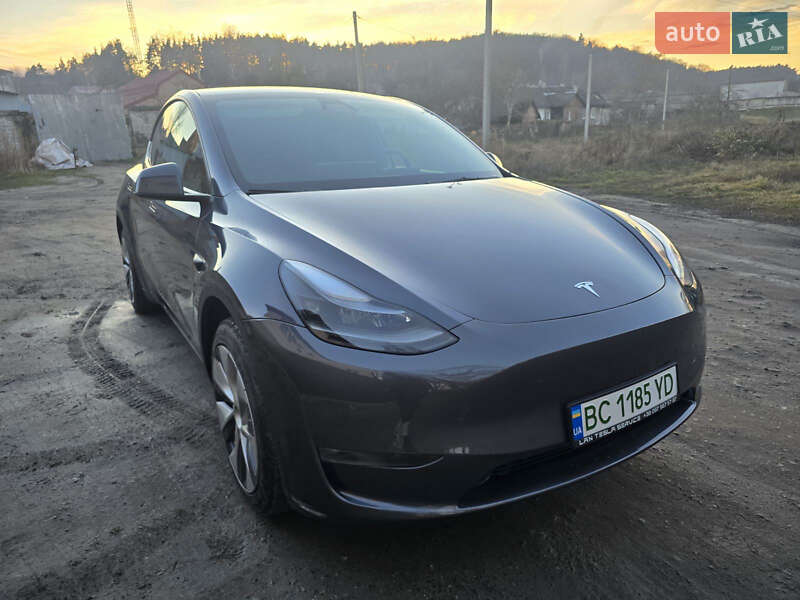 Tesla Model Y 2023 Tesla Model Y 2023