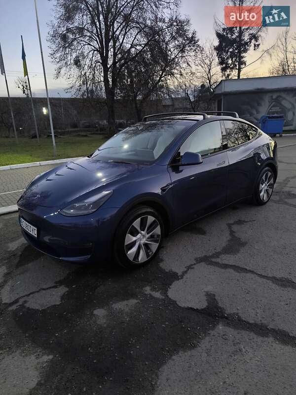 Внедорожник / Кроссовер Tesla Model Y 2023 в Львове фото 3 Внедорожник / Кроссовер Tesla Model Y 2023 в Львове