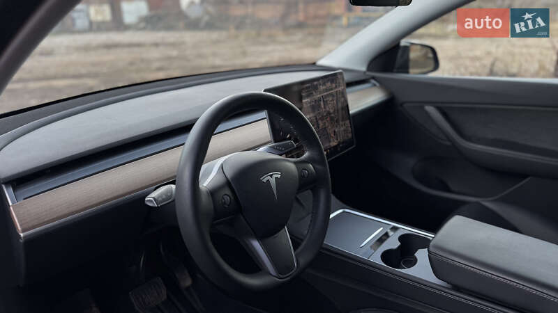 Внедорожник / Кроссовер Tesla Model Y 2021 в Львове