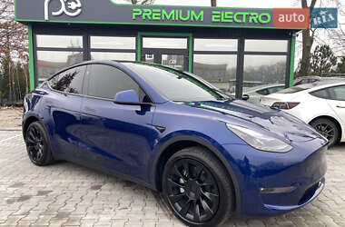 Внедорожник / Кроссовер Tesla Model Y 2024 в Киеве